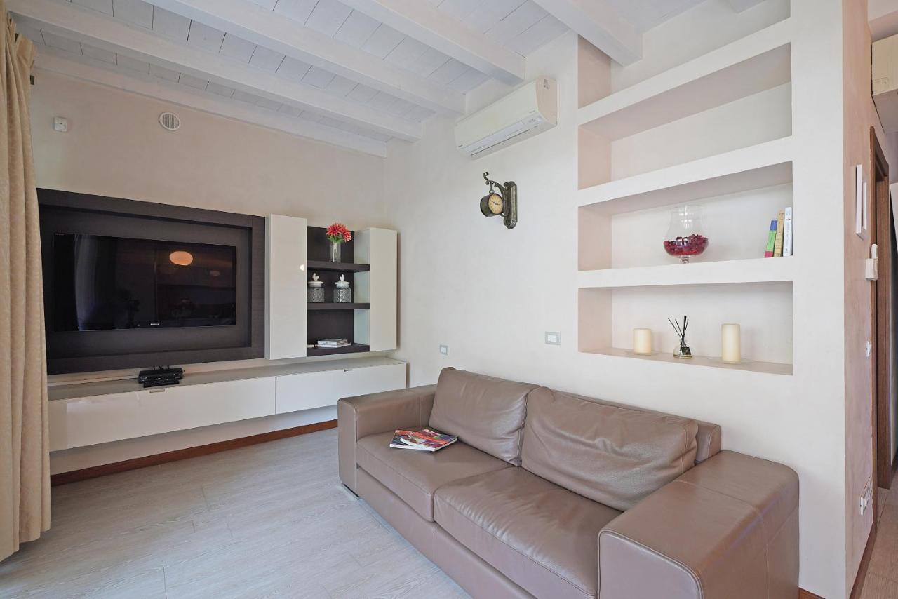Giulia Luxury Apartment Sirmione Extérieur photo