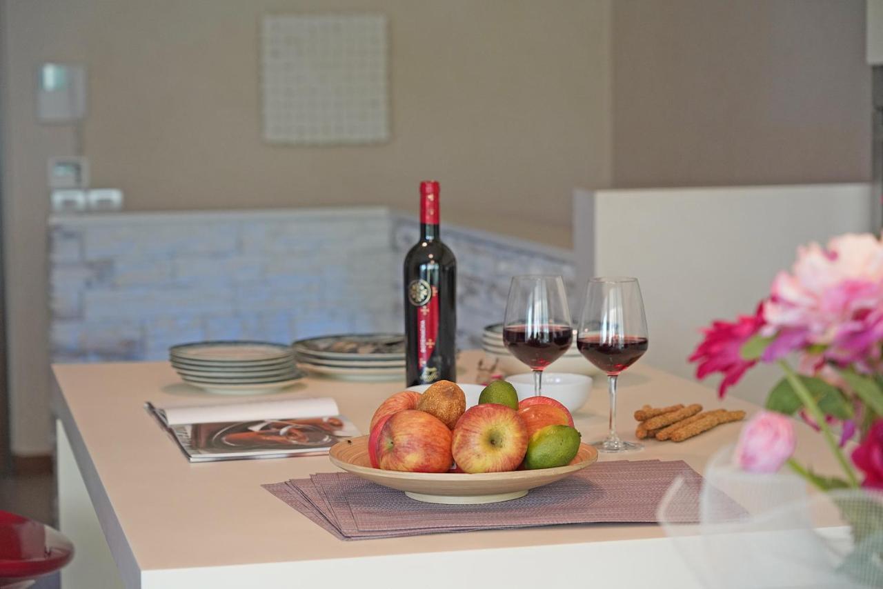 Giulia Luxury Apartment Sirmione Extérieur photo