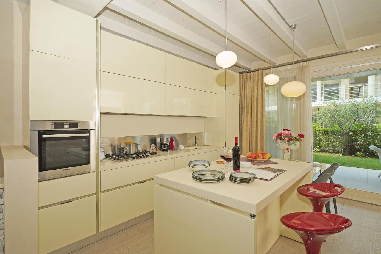 Giulia Luxury Apartment Sirmione Extérieur photo